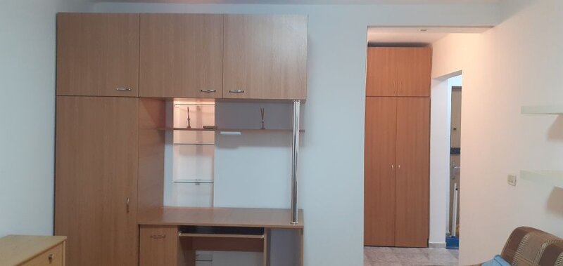 Obor, Stefan cel Mare, Mosilor langa metrou